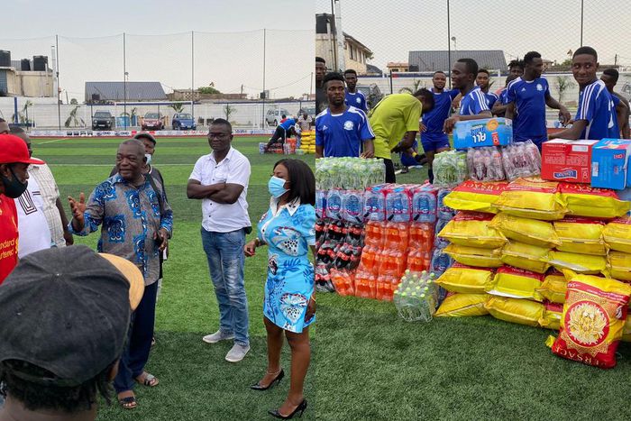 Nana Aba Anamoah donates  (1)