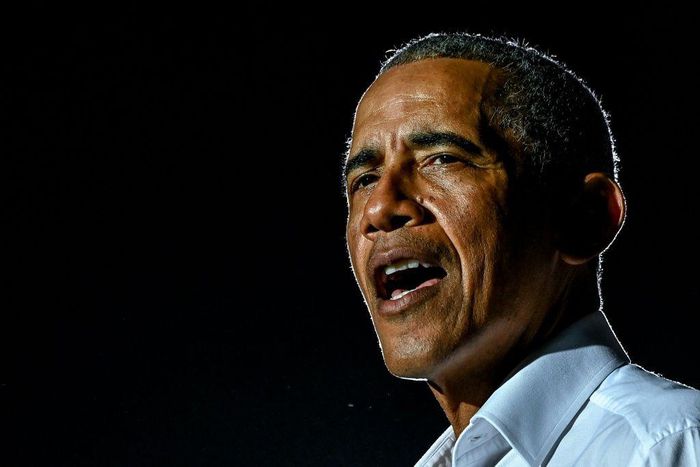 Former US president Barack Obama has spoken with Manchester United player Marcus Rashford