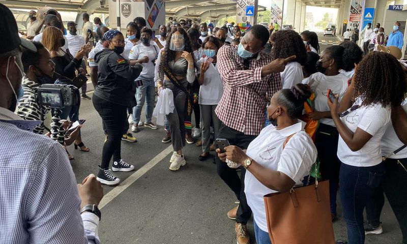 Nengi arrives in Ghana