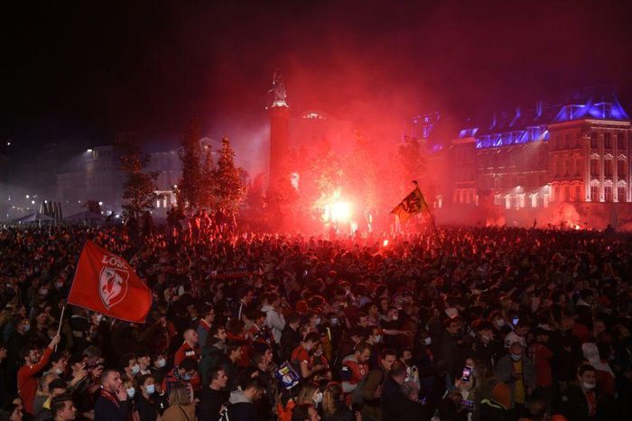 Despite a curfew, Lillefans massed in the Grand Place to celebrate the Ligue 1 title