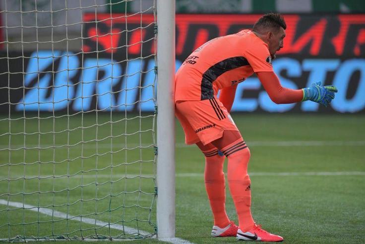 Franco Armani is one of four River Plate goalkeepers to test positive for Covid-19
