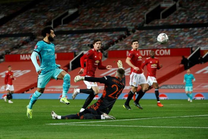 Breakthrough: Mohamed Salah (left) ended Liverpool's goal drought with the opener