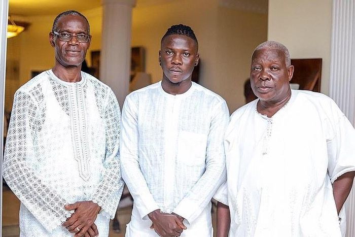 Stonebwoy with his father and father-in-law