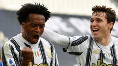 Juan Cuadrado scored twice for Juventus to beat Inter Milan.
