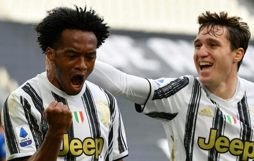 Juan Cuadrado scored twice for Juventus to beat Inter Milan.