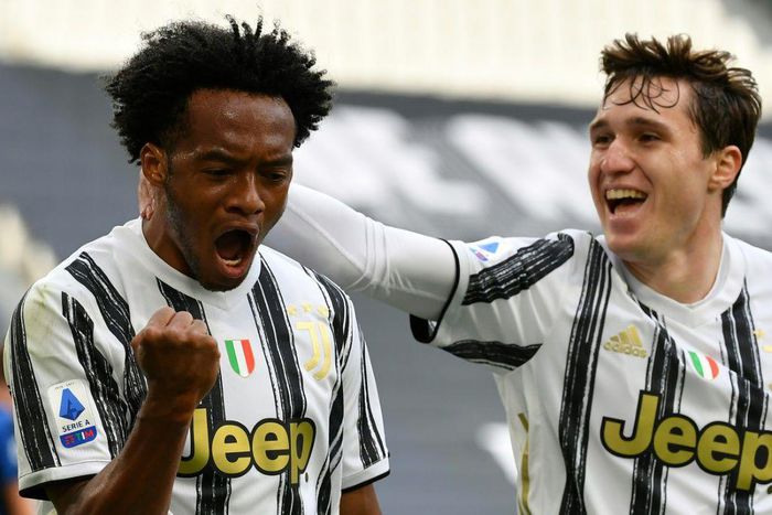 Juan Cuadrado scored twice for Juventus to beat Inter Milan.