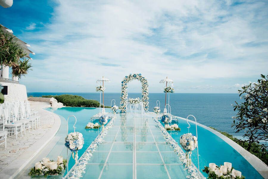 Iceland, Miami and 5 other dream destinations for your fairytale wedding
