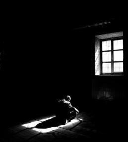 5 fascinating reasons why you might be afraid of the dark