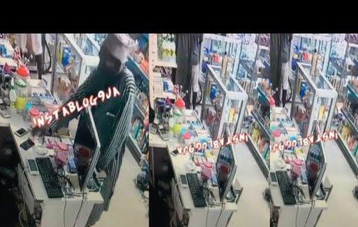 CCTV captures old man stealing