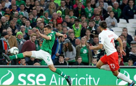 The Republic of Ireland's men and women's teams will be paid equally after a deal was agreed on Monday
