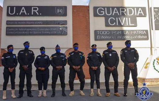 Police personnel train on terrorism in Spain