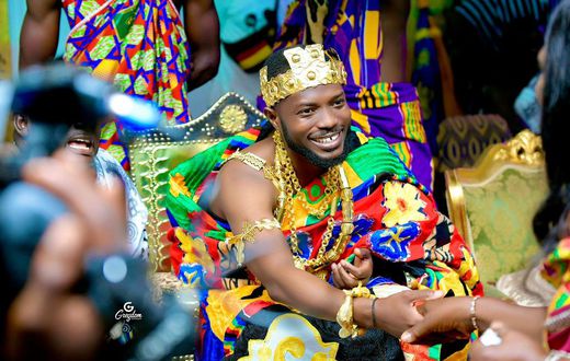 Rev. Ampomah Danso enstooled as Nkosuohene at Ngleshi Amanfrom