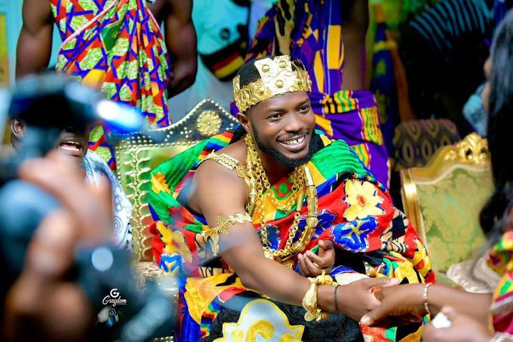 Rev. Ampomah Danso enstooled as Nkosuohene at Ngleshi Amanfrom