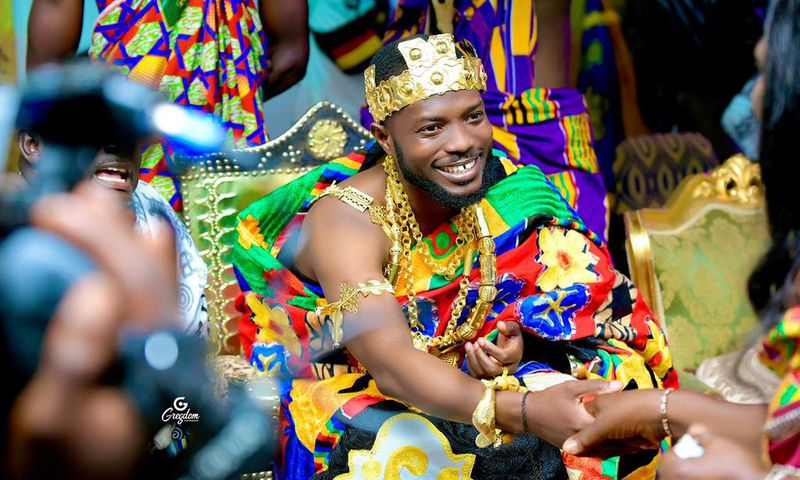 Rev. Ampomah Danso enstooled as Nkosuohene at Ngleshi Amanfrom