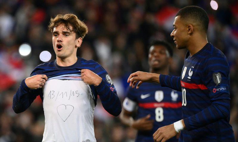 France forward Antoine Griezmann (left) and Kylian Mbappe celebrate as the French secured their World Cup qualification