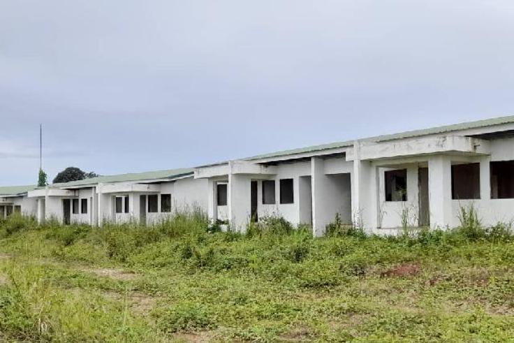 Kumawu District Hospital left to rot