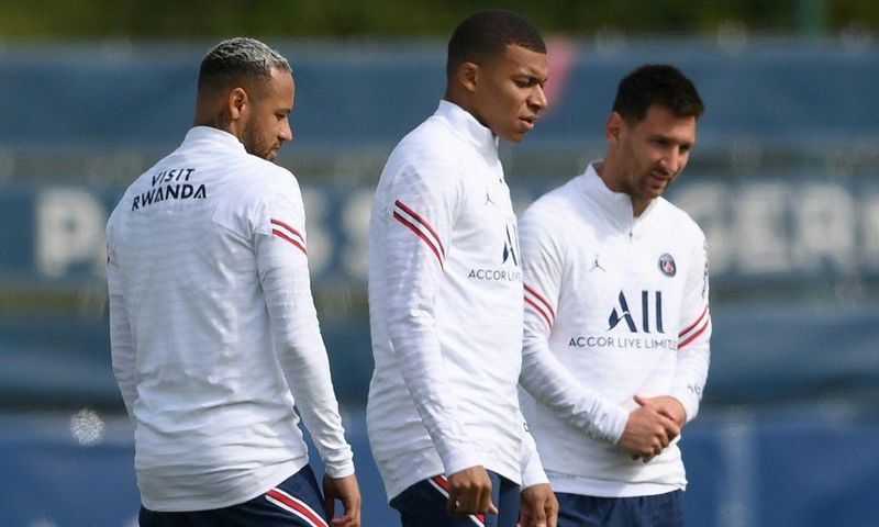 Neymar, Kylian Mbappe and Lionel Messi  training on Saturday ahead of a visit to Reims