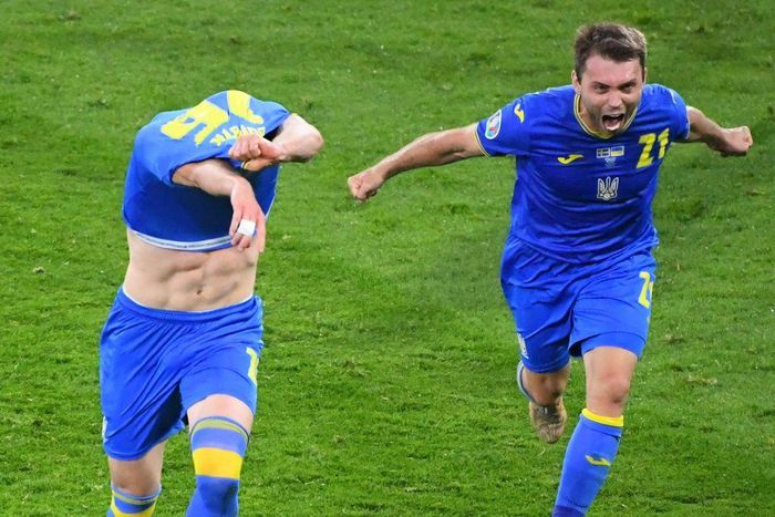 Ukrainian tennis star Elena Svitolina says the pressure is all on England in their Euro 2020 quarter-final against Ukraine and her compatriots will die on the field before they yield to their opponents