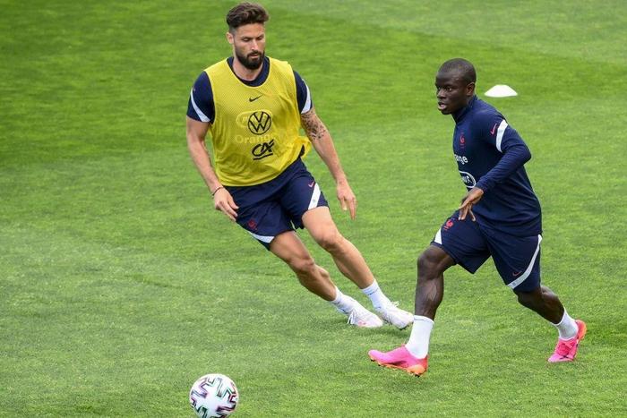 Olivier Giroud and N'Golo Kante at a France training camp earlier this year