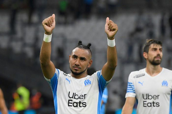 Home comfort: Dimitri Payet gestures towards the fans at the Marseille v Saint-Etienne game on Saturday