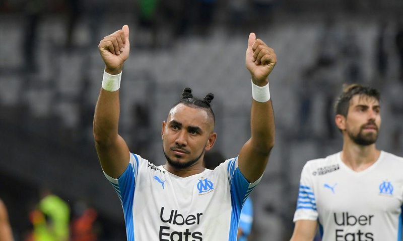 Home comfort: Dimitri Payet gestures towards the fans at the Marseille v Saint-Etienne game on Saturday