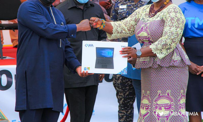 Government gives every teacher one laptop