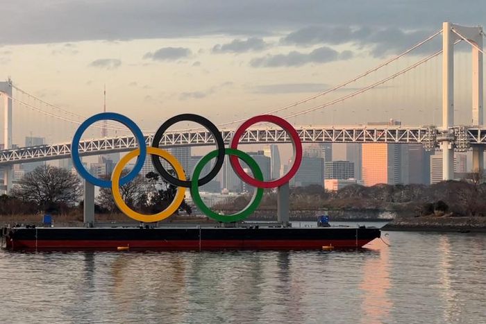 The Olympic rings in Tokyo Bay.
