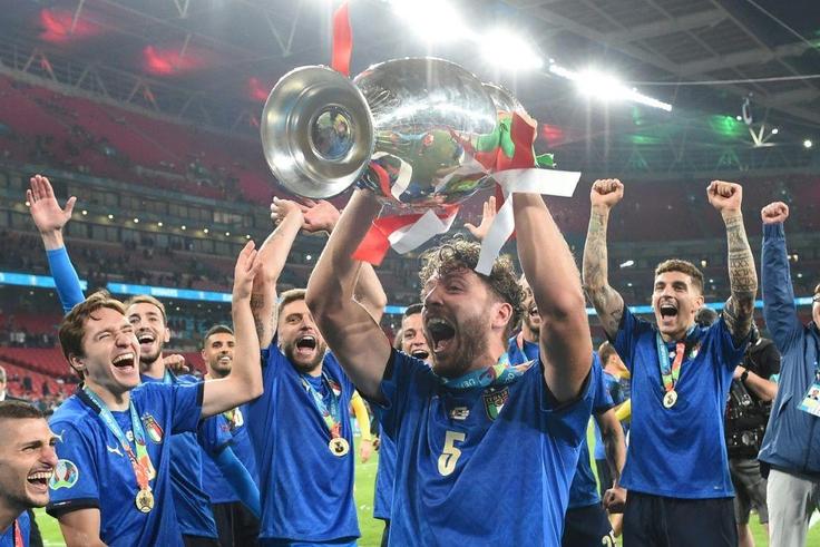 Manuel Locatelli made the first of his 15 Italy appearances in September 2020
