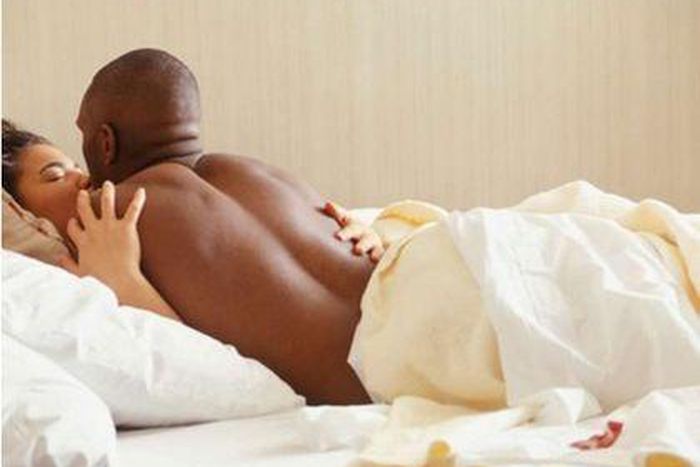 7 things every woman wants to hear during sex. [dailyadvent]