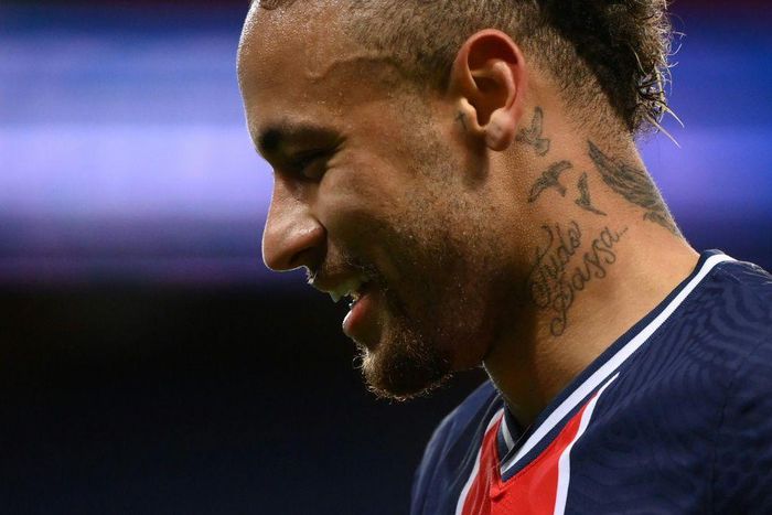 Paris Saint-Germain forward Neymar has settled his dispute with Barcelona