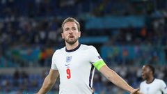 Harry Kane scored twice as England put four past Ukraine in Rome to reach the semi-finals of Euro 2020