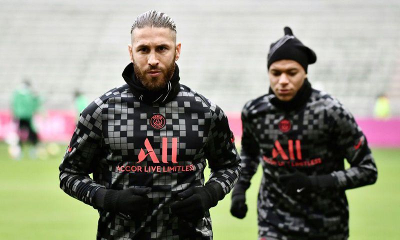 Paris Saint-Germain's Sergio Ramos will start Sunday's game against Saint-Etienne