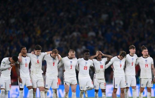 England are aiming to bounce back from losing the Euro 2020 final on penalties