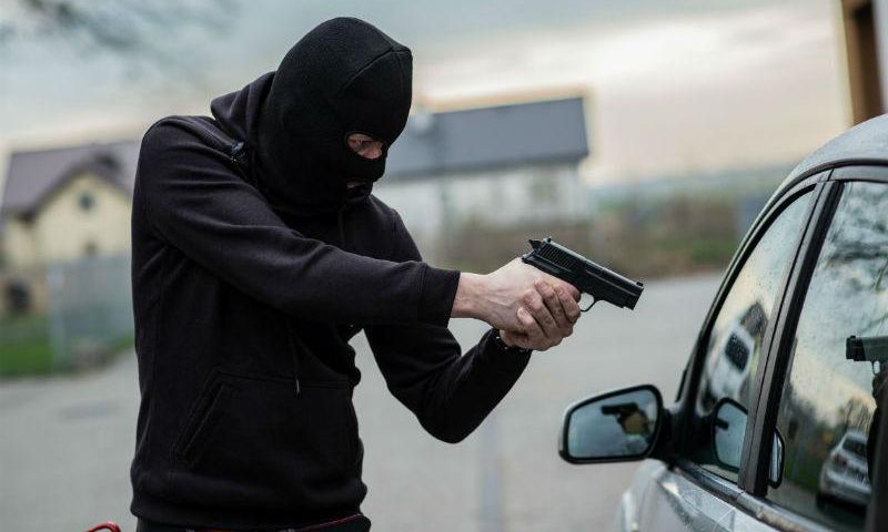 Ghanaian pharmacist shot in the stomach by robbers drives himself 4 miles to the hospital