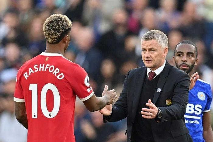 Manchester United manager Ole Gunnar Solskjaer (right) is aiming to ride out a wave of criticism over recent performances