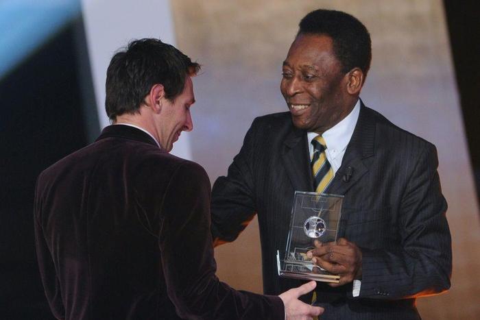 From king to king: Pele with Messi