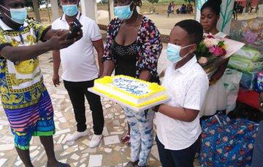 Oswald donates his ‘Our Day’ gifts to orphanage home
