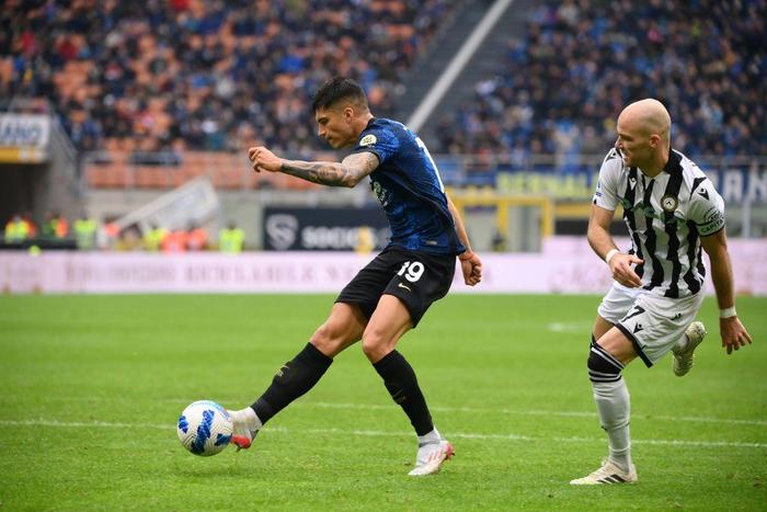 Inter Milan's Argentine forward Joaquin Correa scoring against Udinese