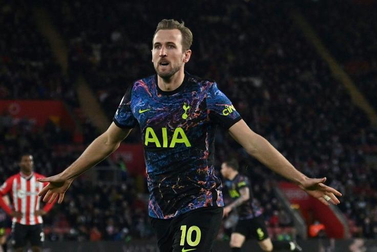 Tottenham striker Harry Kane celebrates his equaliser against Southampton