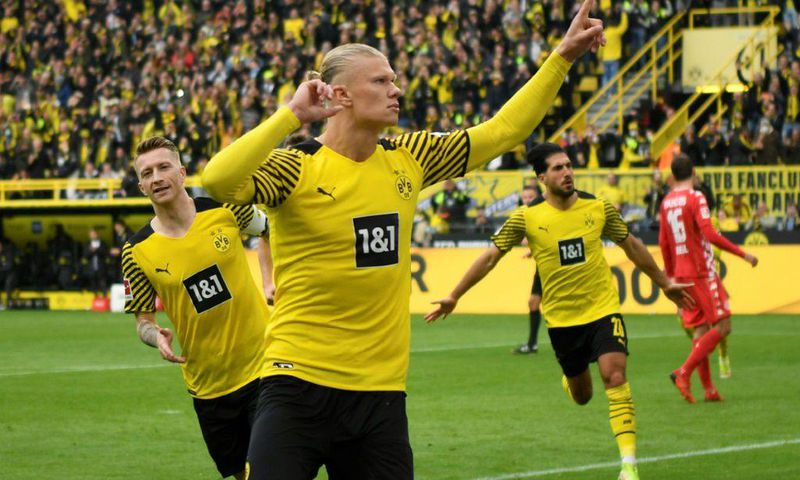 Erling Haaland scored on his return from injury as Borussia Dortmund beat Mainz on Saturday