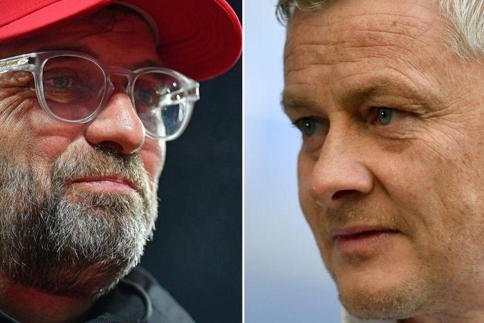 Manchester United manager Ole Gunnar Solskjaer (right)believes Liverpool boss Jurgen Klopp (left)has influenced the number of penalties awarded to his side