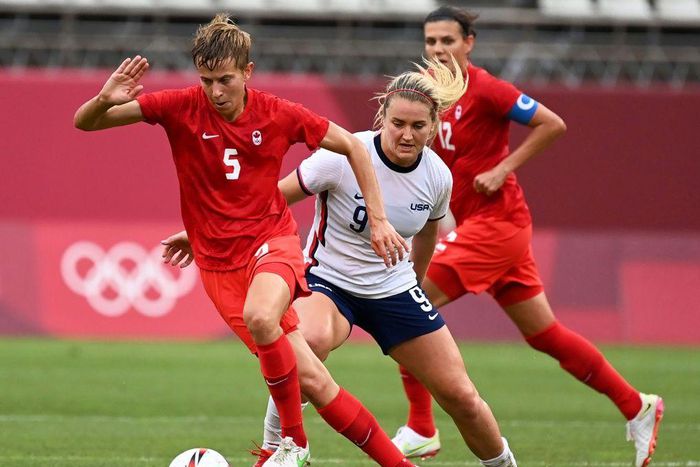 Canada beat the USA to reach the Olympic women's football final