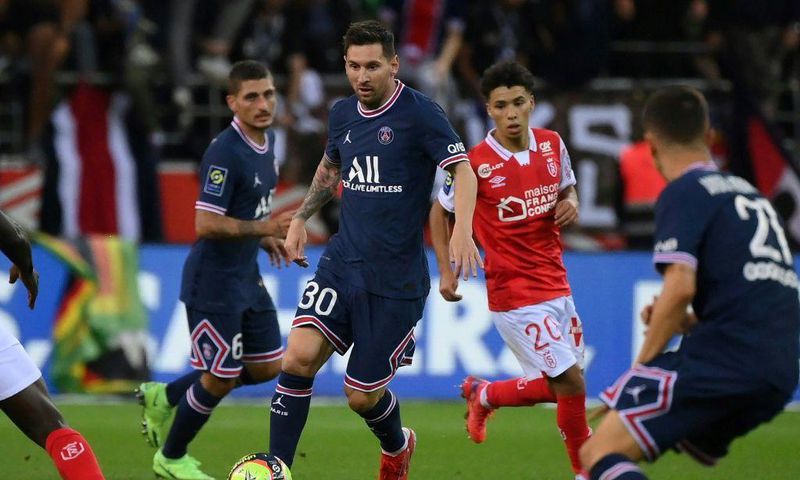 Lionel Messi replaced Neymar in the second half of PSG's game at Reims