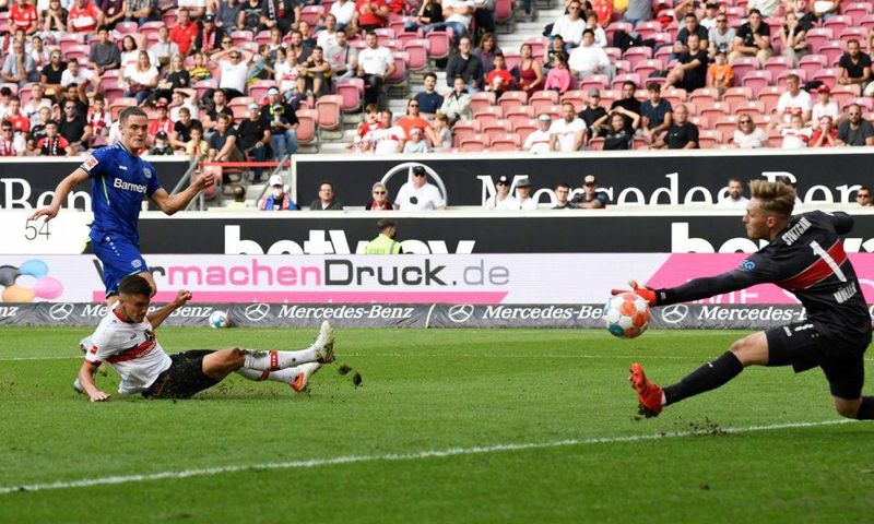 Florian Wirtz (L) scores the deciding goal to seal Leverkusen's 3-1 win at Stuttgart on Sunday