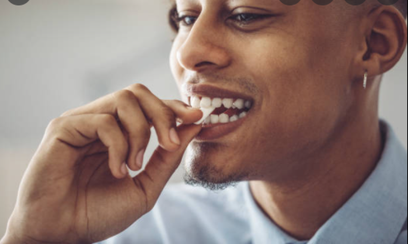 Why chew gum before sex? Here's why it's a bad habit