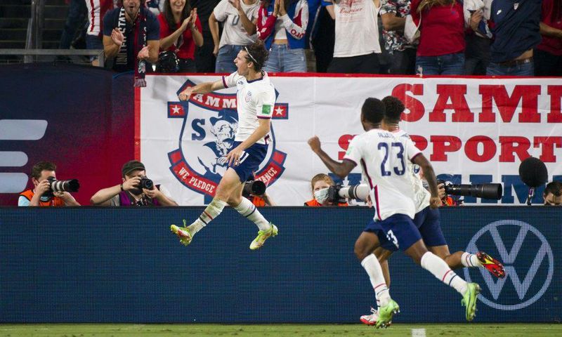 Brenden Aaronson of United States celebrates his goal against Canada during their 2022 World Cup qualifier