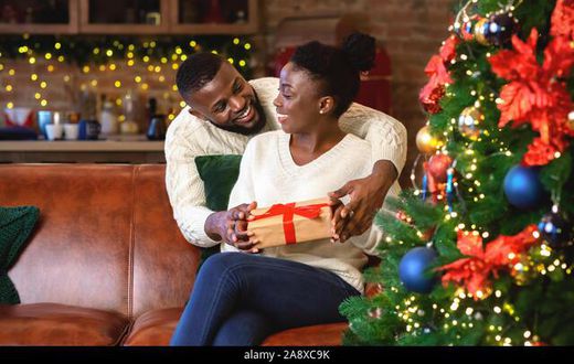 4 best tips to help you find love this holiday season