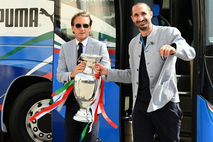 Italy coach Roberto Mancini and captain Giorgio Chiellini with the Euro 2020 trophy in Rome in July