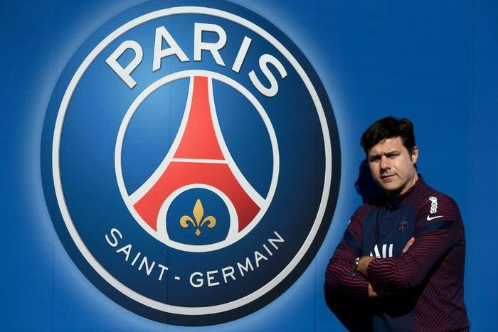 Staying on: Paris Saint-Germain's Argentinian head coach Mauricio Pochettino