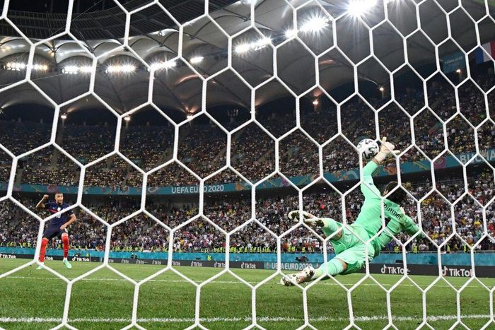 Switzerland goalkeeper Yann Sommer saves Kylian Mbappe's penalty in their last-16 shootout win over France